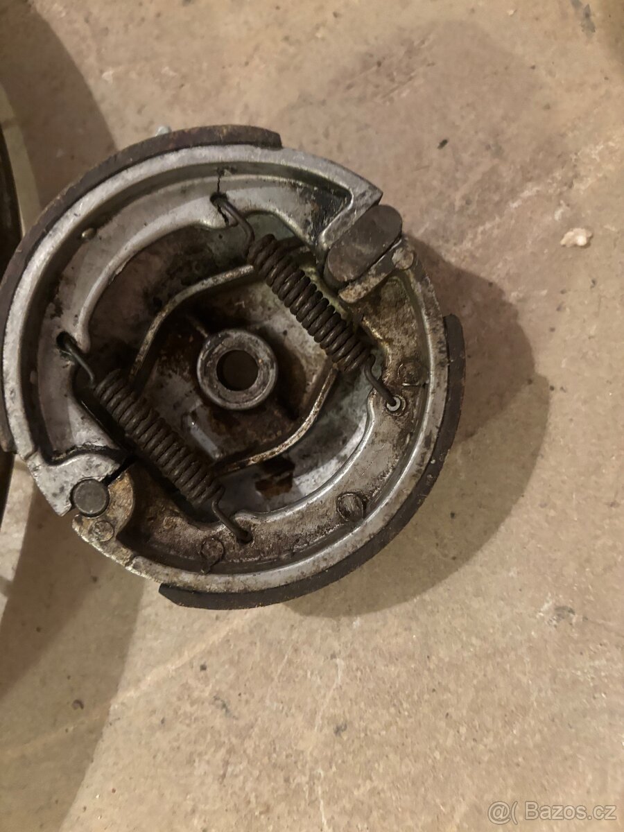 Přední kolo Jawa 550 pařez - 4