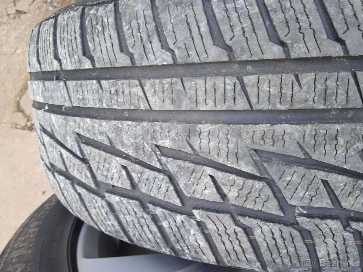 Citroen C5,225/55/r17 - 4