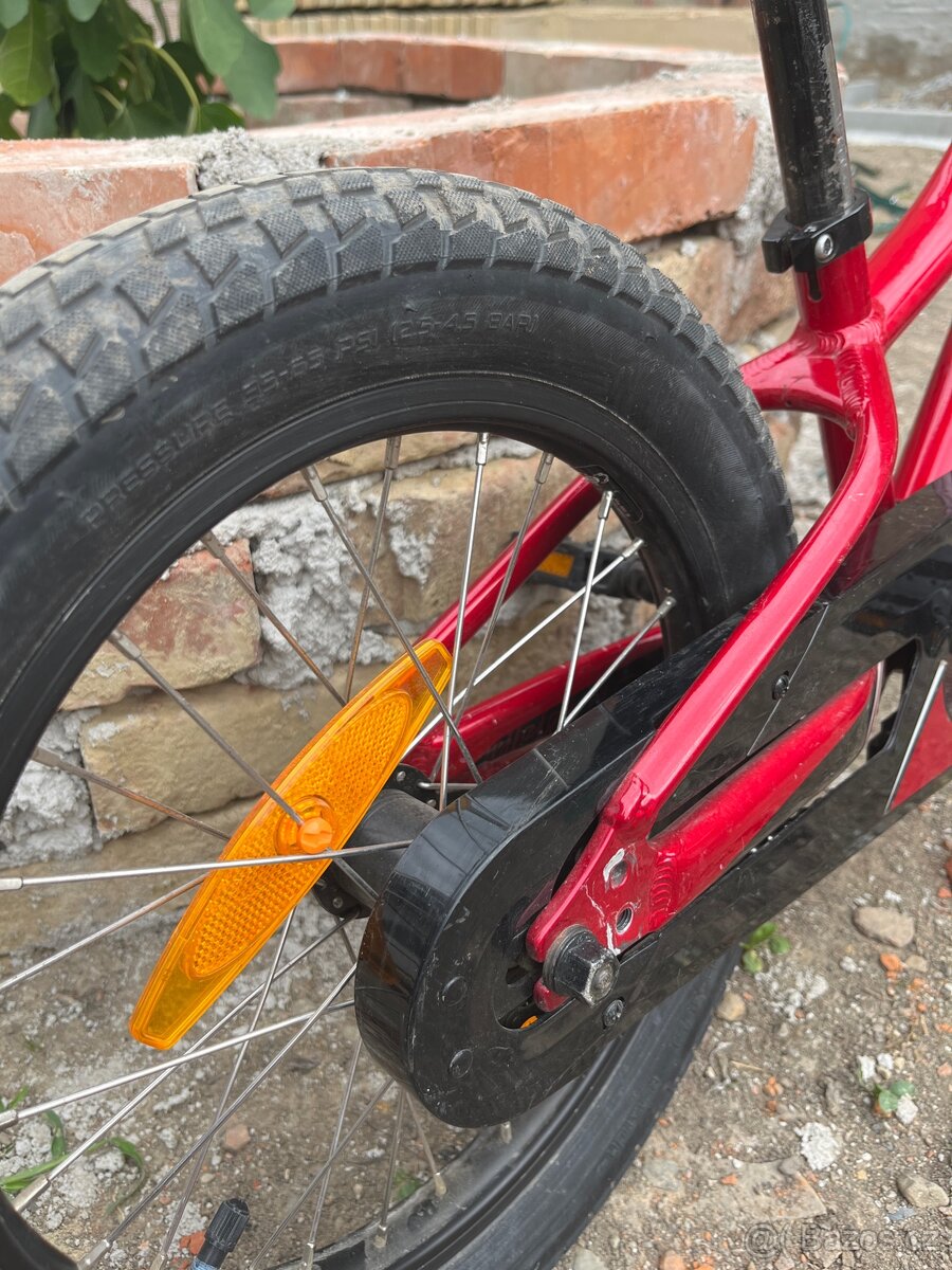 Specialized Riprock 16 červené dětské kolo - 4