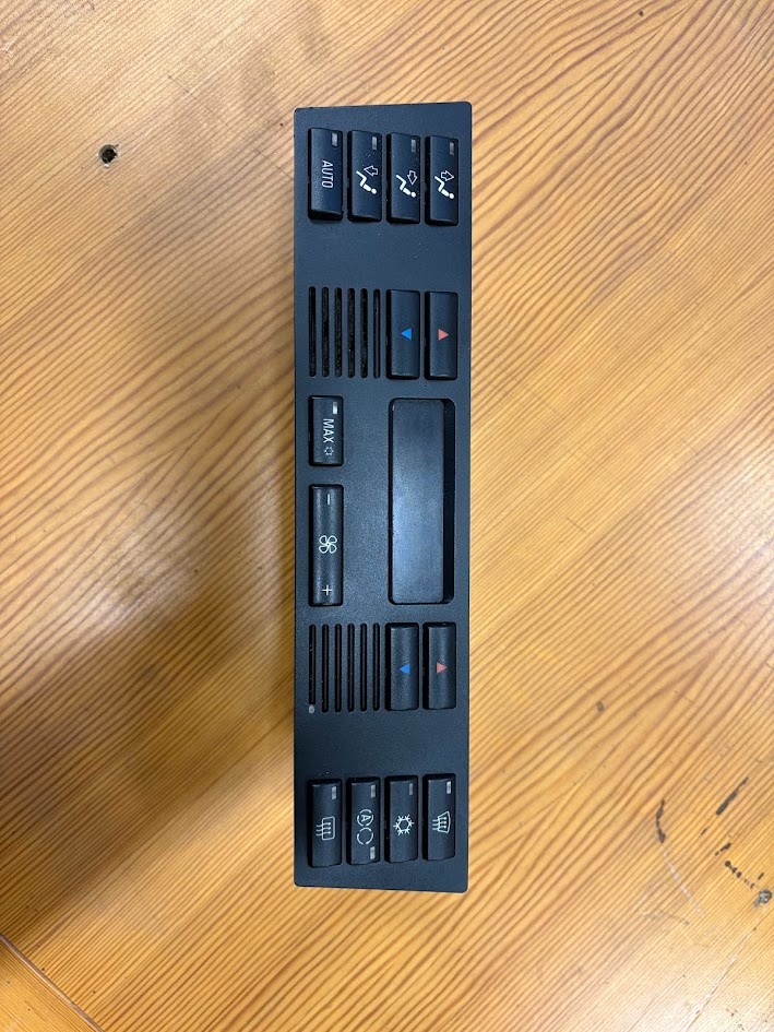 BMW e39 - díly interiéru - 4