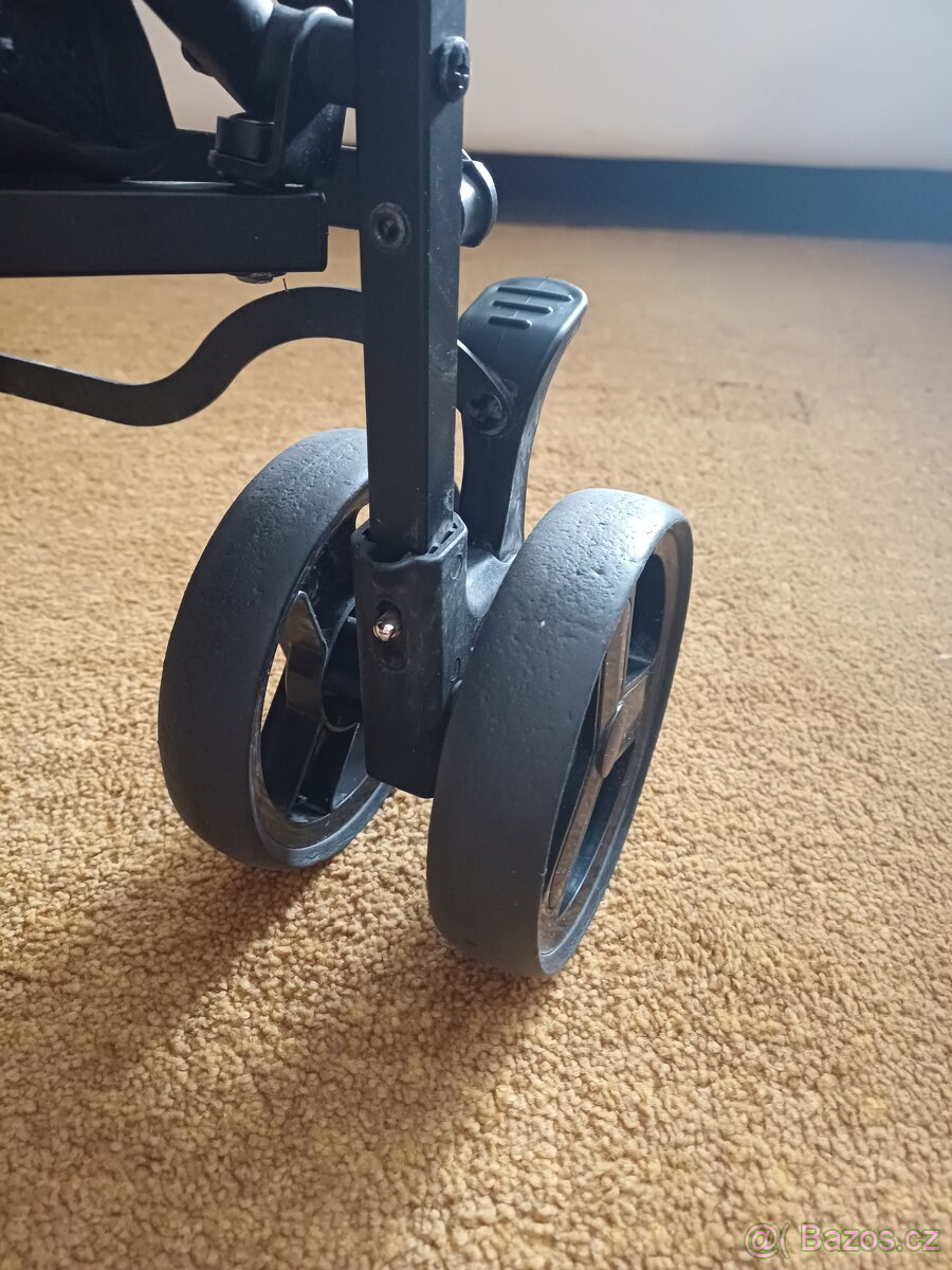 Golfový kočárek - 4