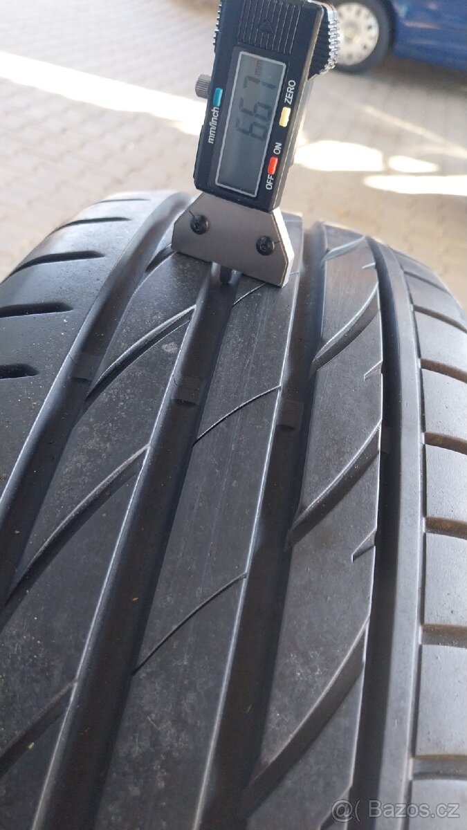 Prodám 2 x letní pneu Maxxis 215/65/17 - 4