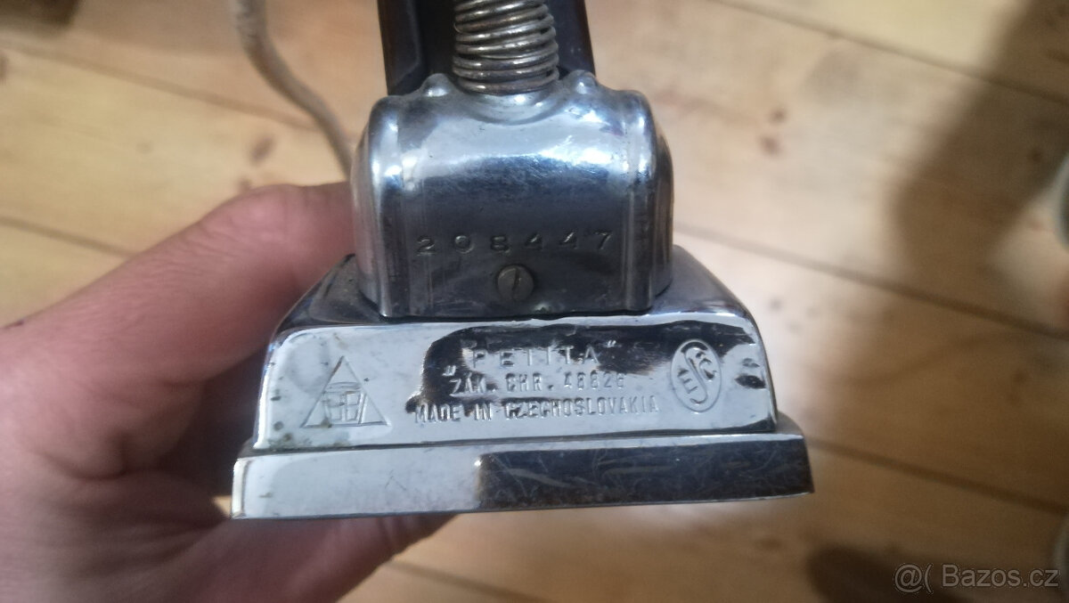 Retro žehlička s prknem - 4