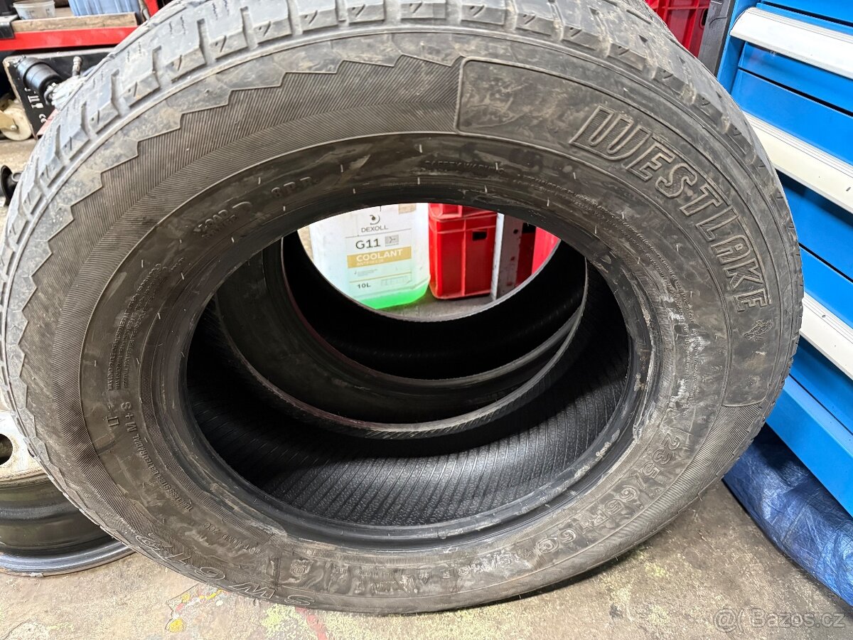 Pneu 235/65 R16C - 4