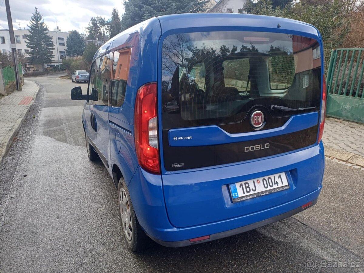 Fiat Dobló 1.4i - 4