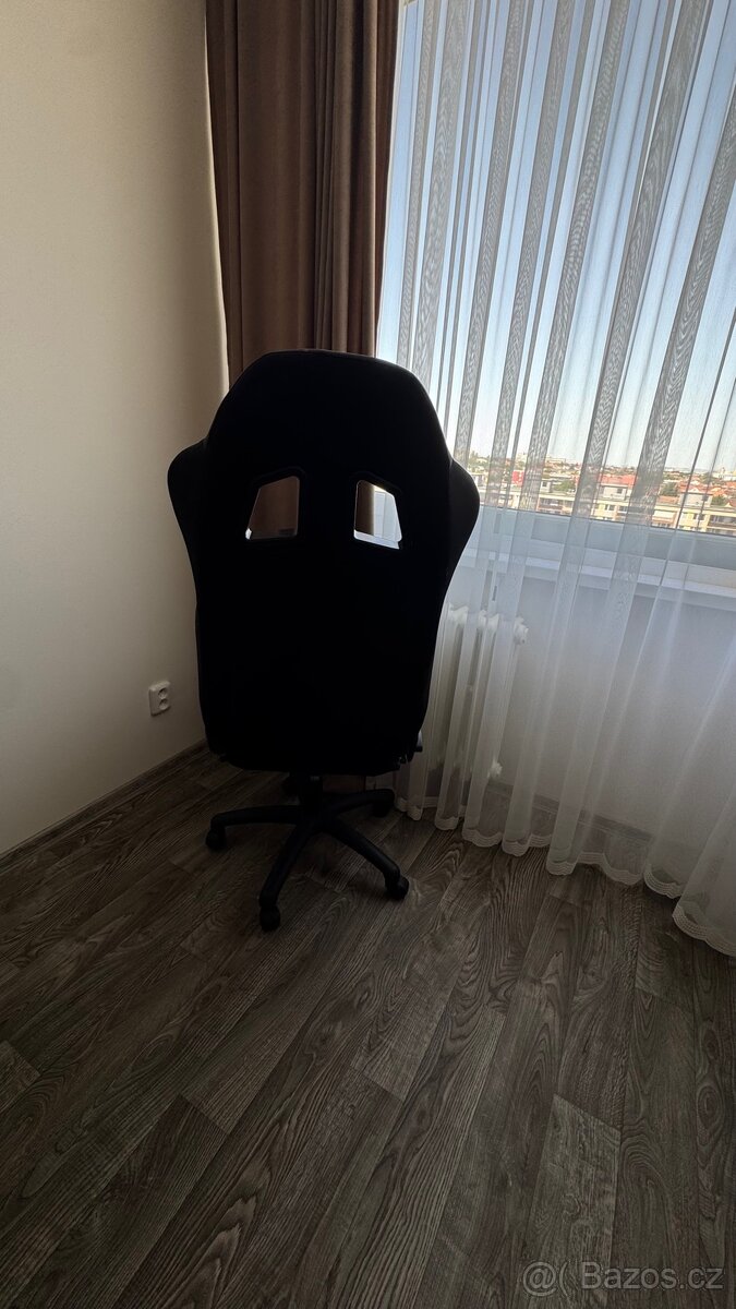 Prodám herní křeslo Sparco - 4