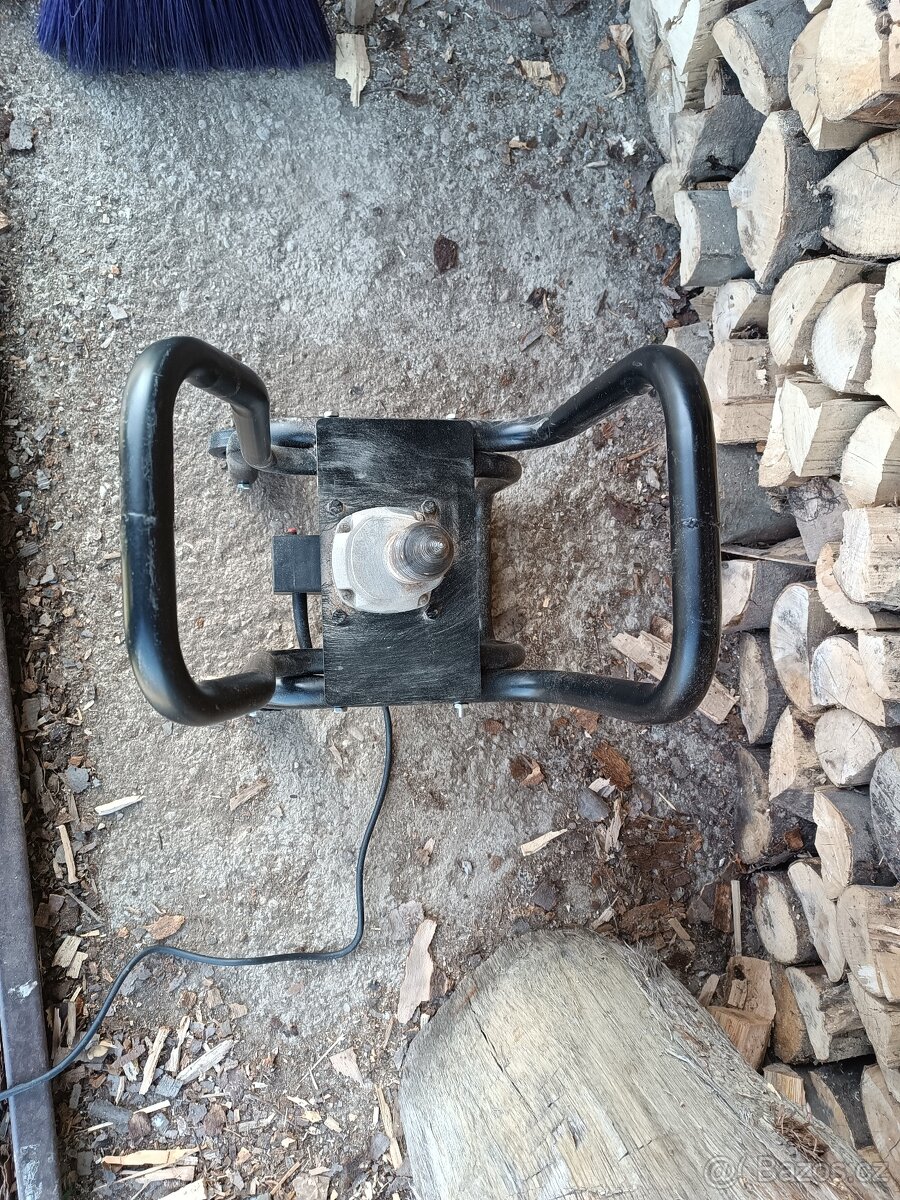 Kuželová štípačka na dřevo s převodem 7T na 220V - 4