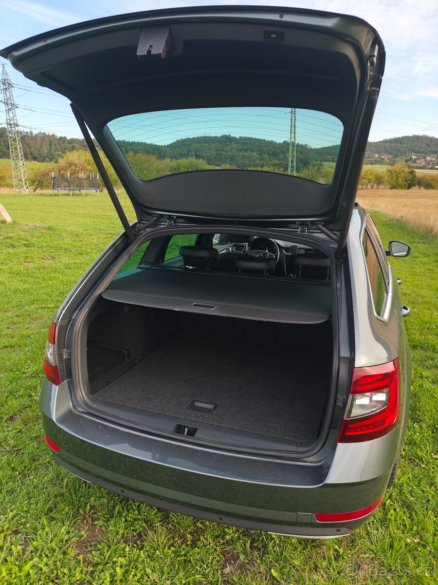 Škoda Octavia 3 facelift 2.0 TDI Plná výbava - 4