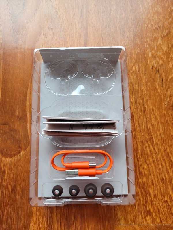 Bezdrátová sluchátka JBL 230NC - 4