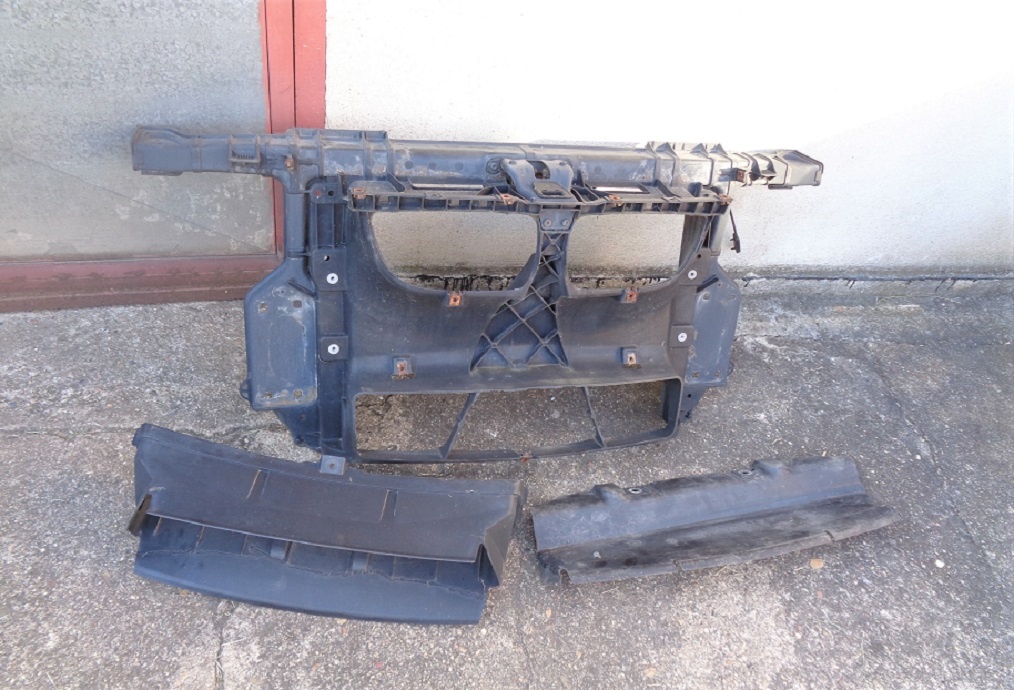 BMW 1 E87 118D 105kW automat - náhradní díly - 4