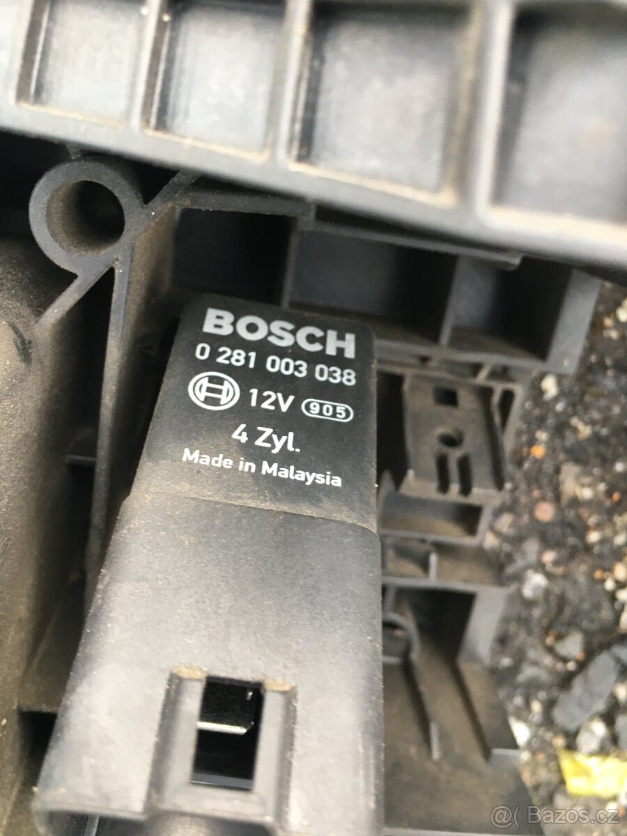 Pojistkový blok Vw passat b6 - 4