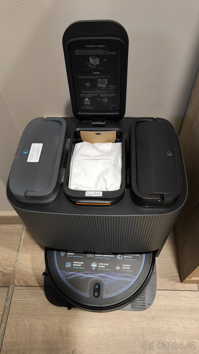 Robotický vysavač ETA - 4