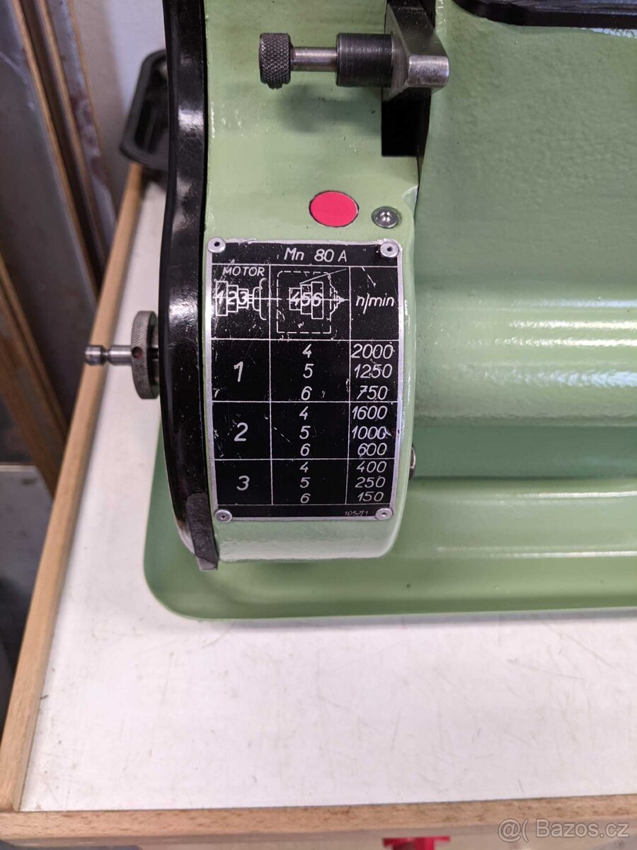 Soustruh TOS MN80 A - 4