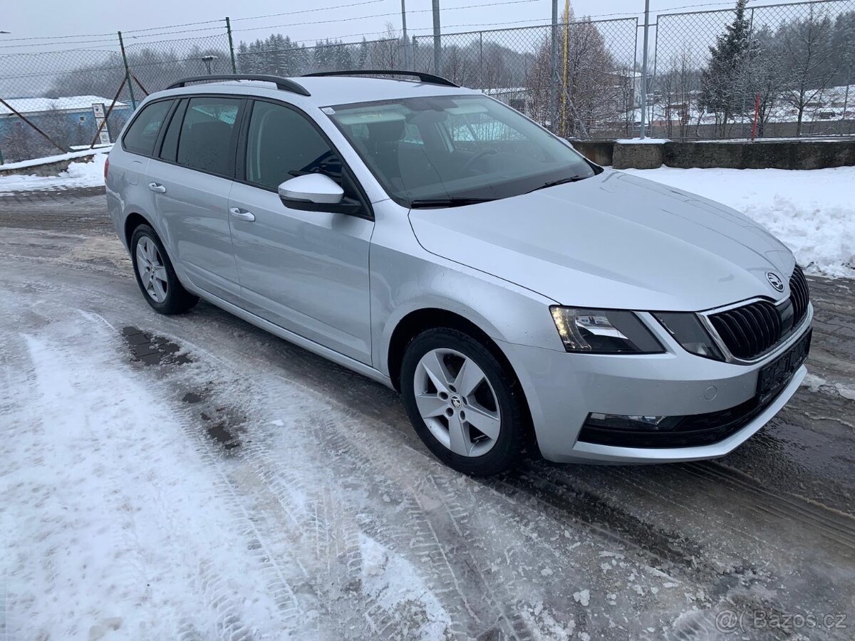 Škoda Octavia III face - 4