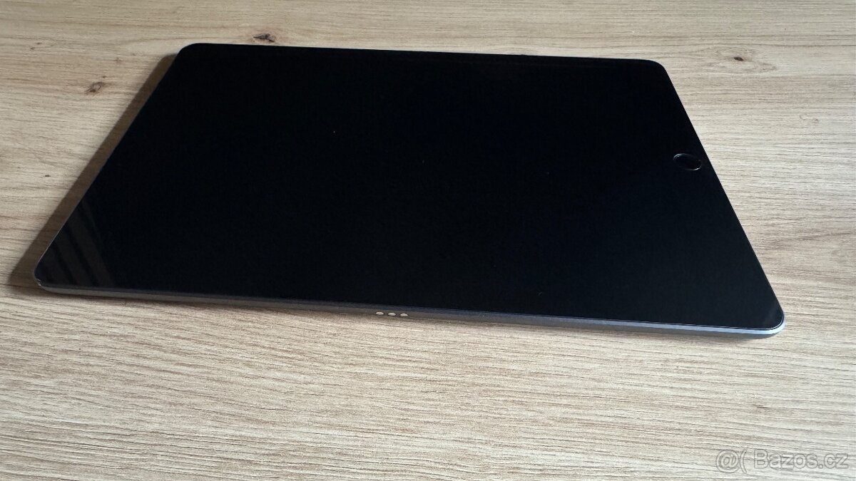 Apple iPad 8 32GB, WiFi + SIM, 2990Kč - 4