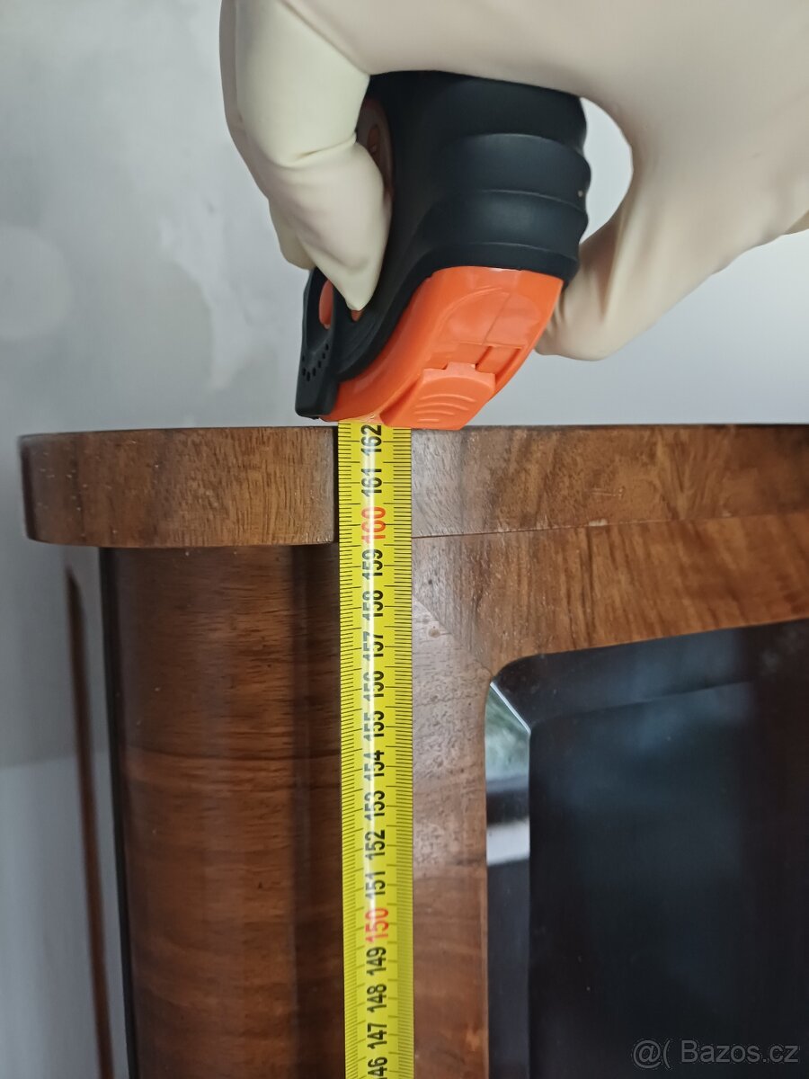 Rustikální prosklená komoda - 4