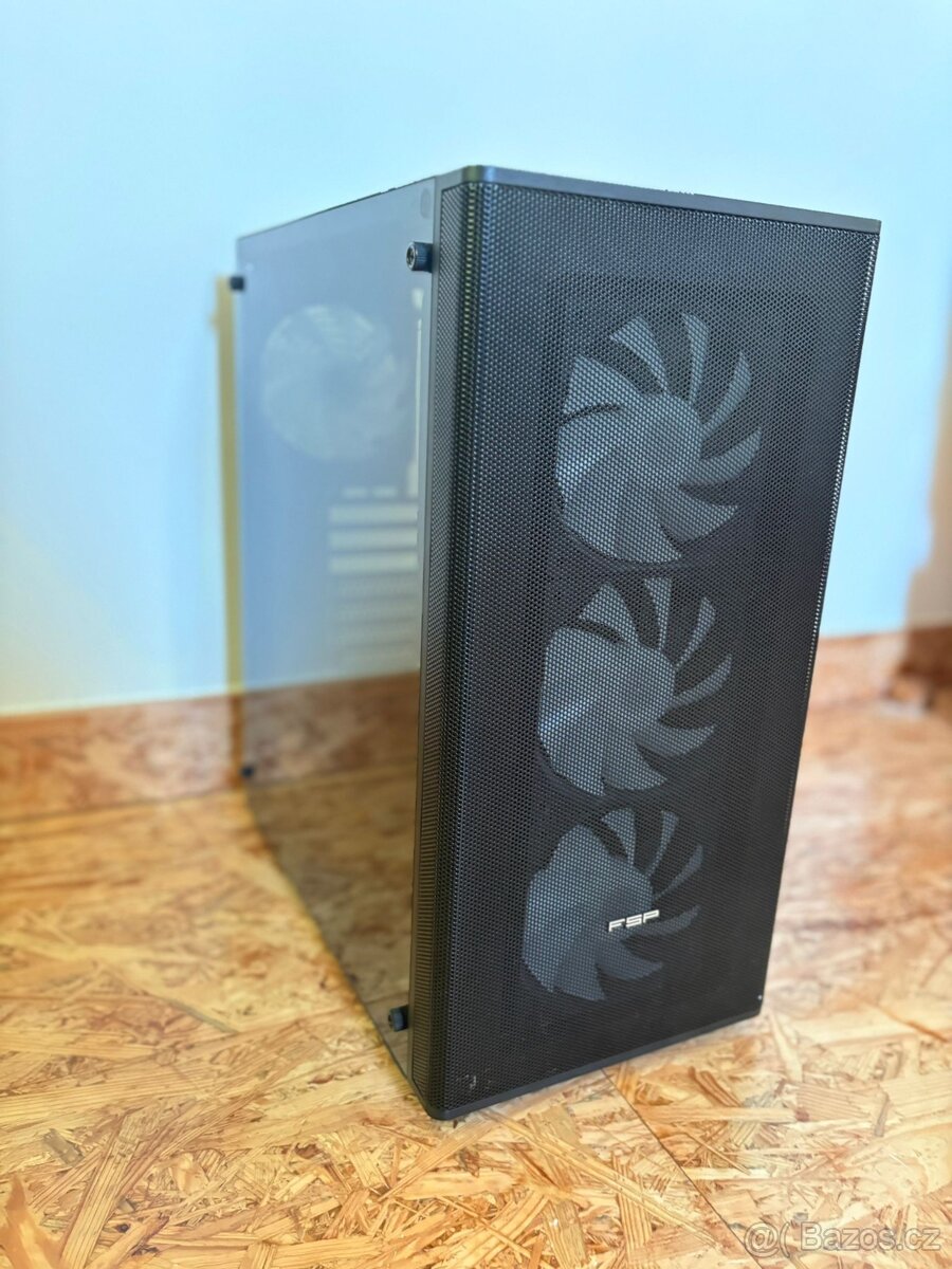 Počítacová skřín - 4