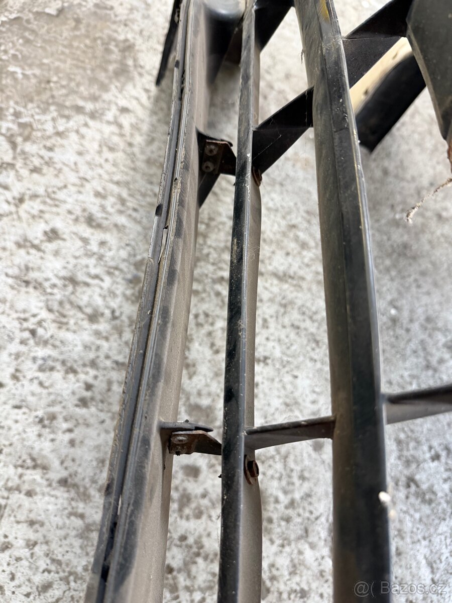 2x podnárazník BMW E31 - 4