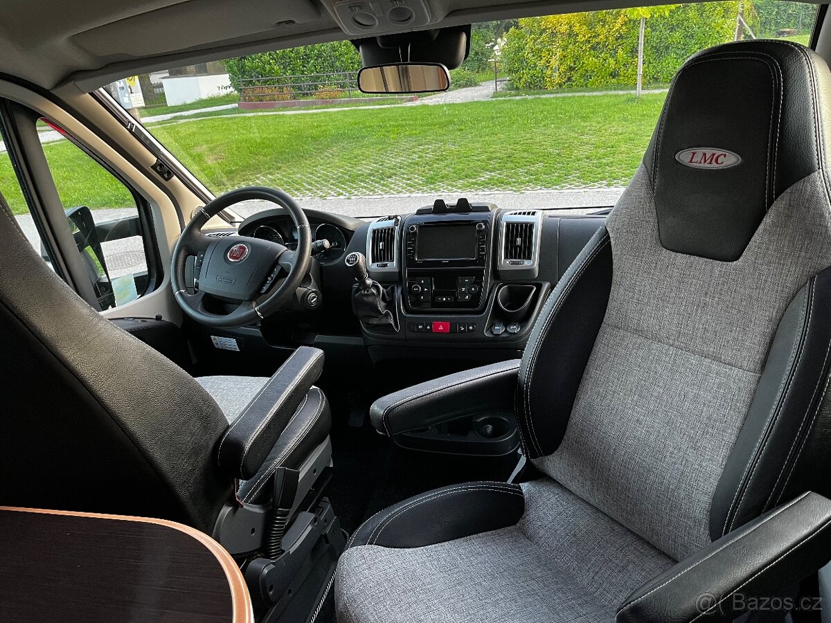 LMC Breezer H737G - 4