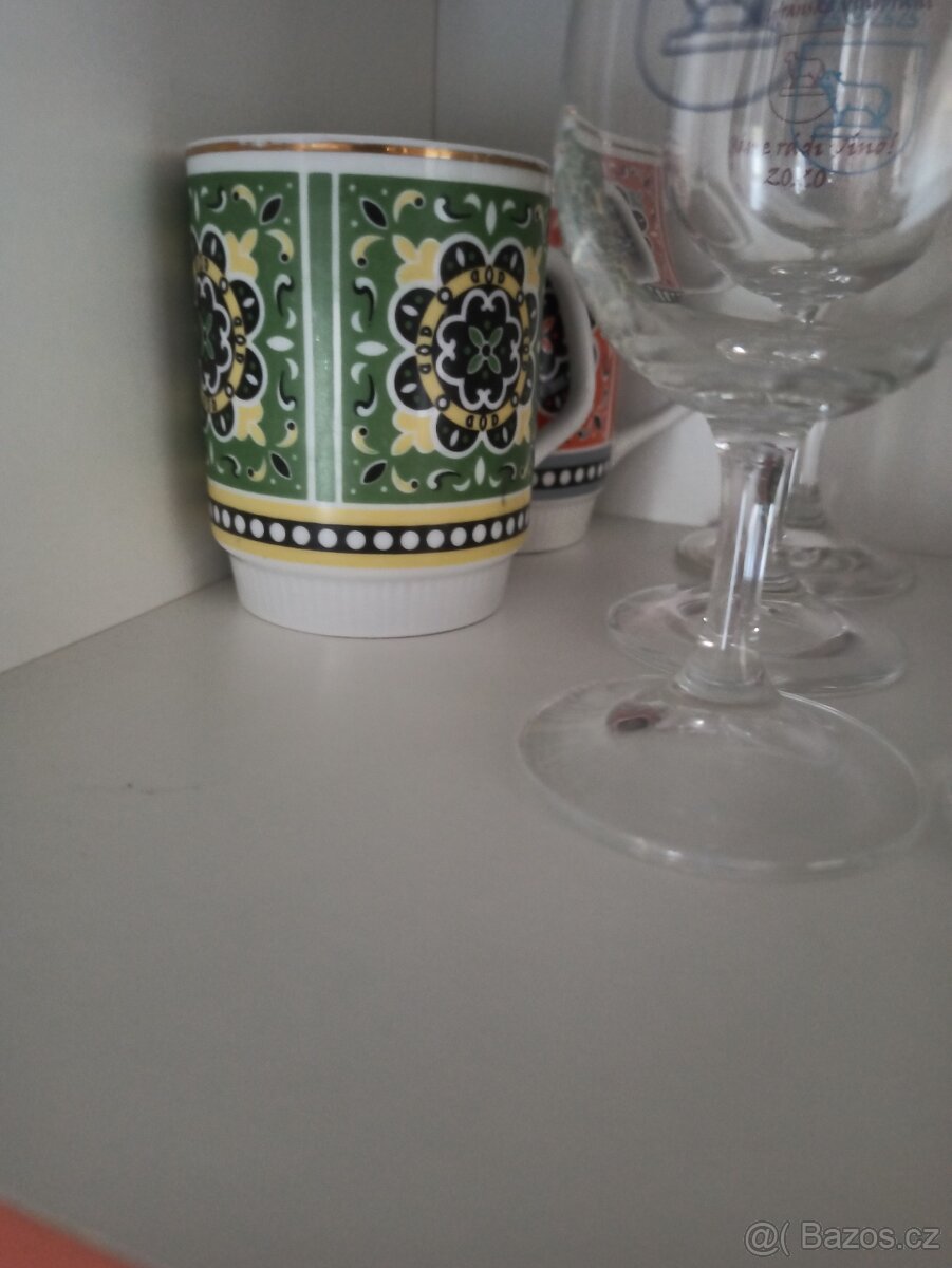 Prodám z pozůstalosti retro vázy, hrnky.... - 4