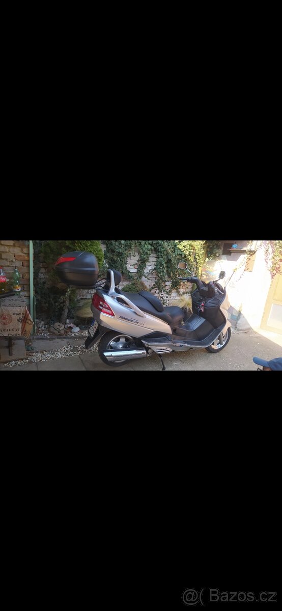 Suzuki Burgman 400 - 4