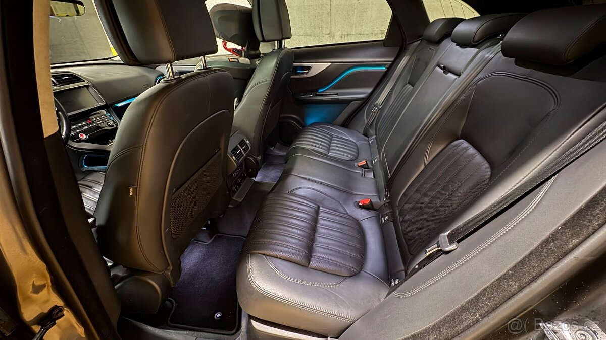 Jaguar F-pace 3.0 300D Portfolio, 4X4, - 4