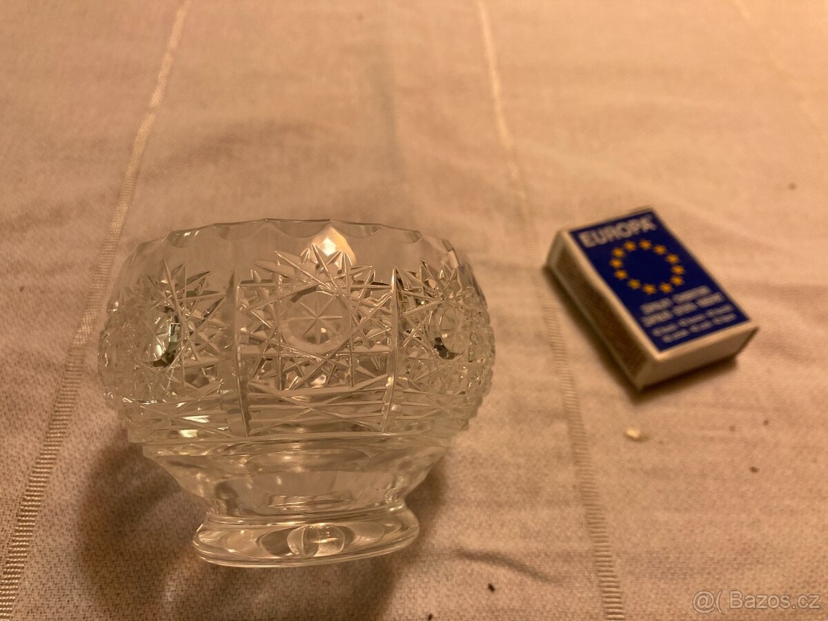 Křišťálová cukřenka s víčkem - 4