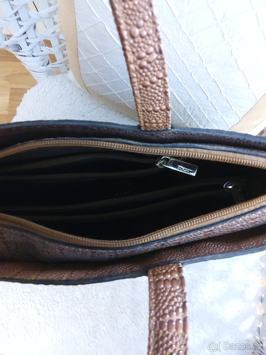 Větší dámská kabelka - nová - 4