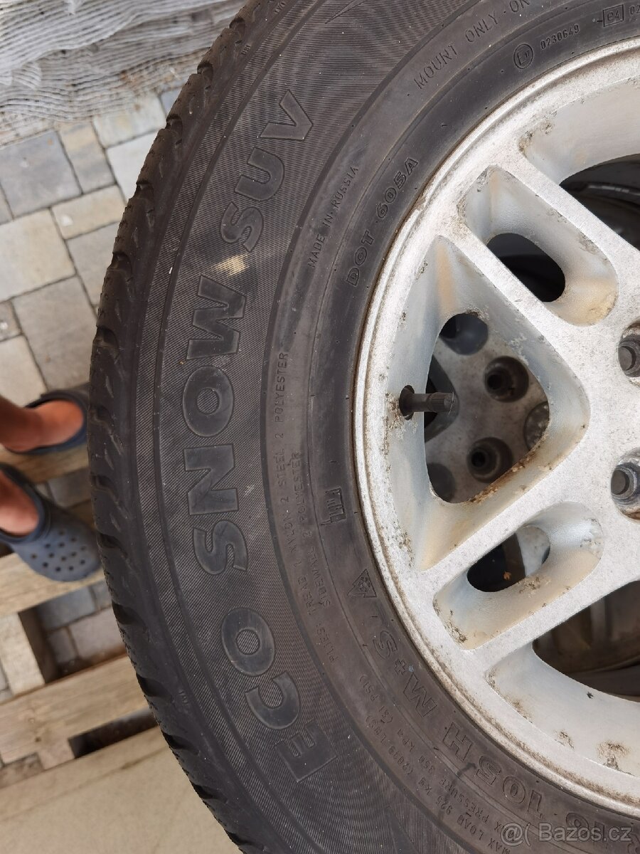 Rockstone 235/70 r16 - 4