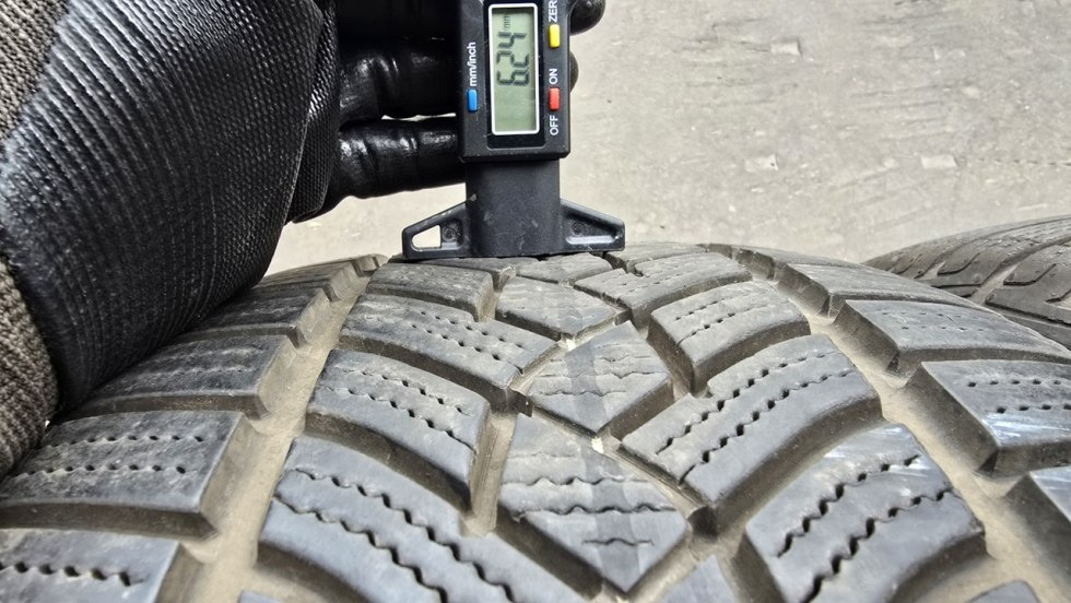 Zimní pneu 225/45/18 Good Year - 4