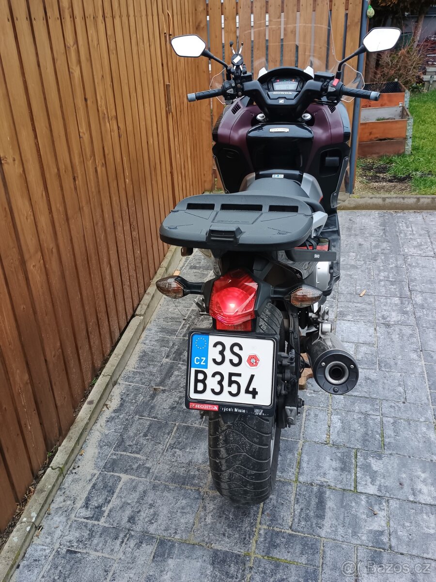 Honda NC 700 - 4
