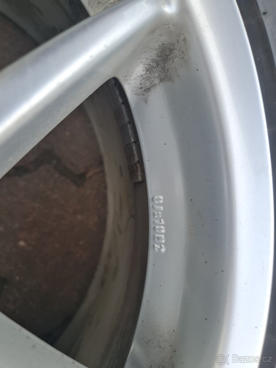 225/40 r18 - 4