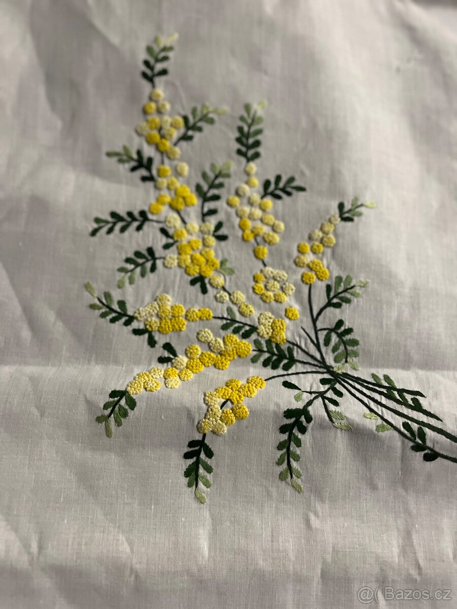 Francouzský plátěný, vyšívaný ubrus (mimóza)+ ubrousky - 4