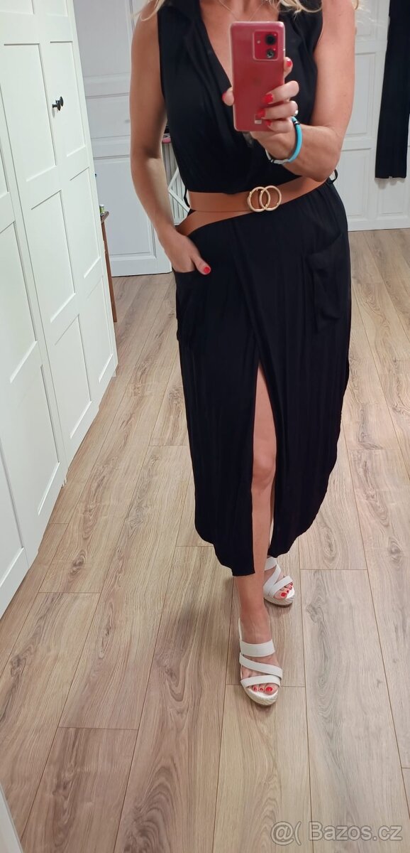 Nové slušivé černé šaty uni size M/L - 4