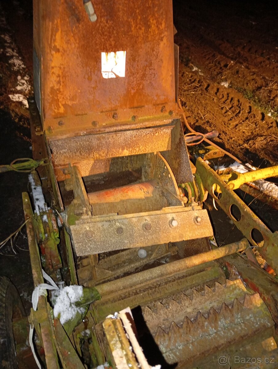 Štěpkovač předělaný z řezačky. - 4