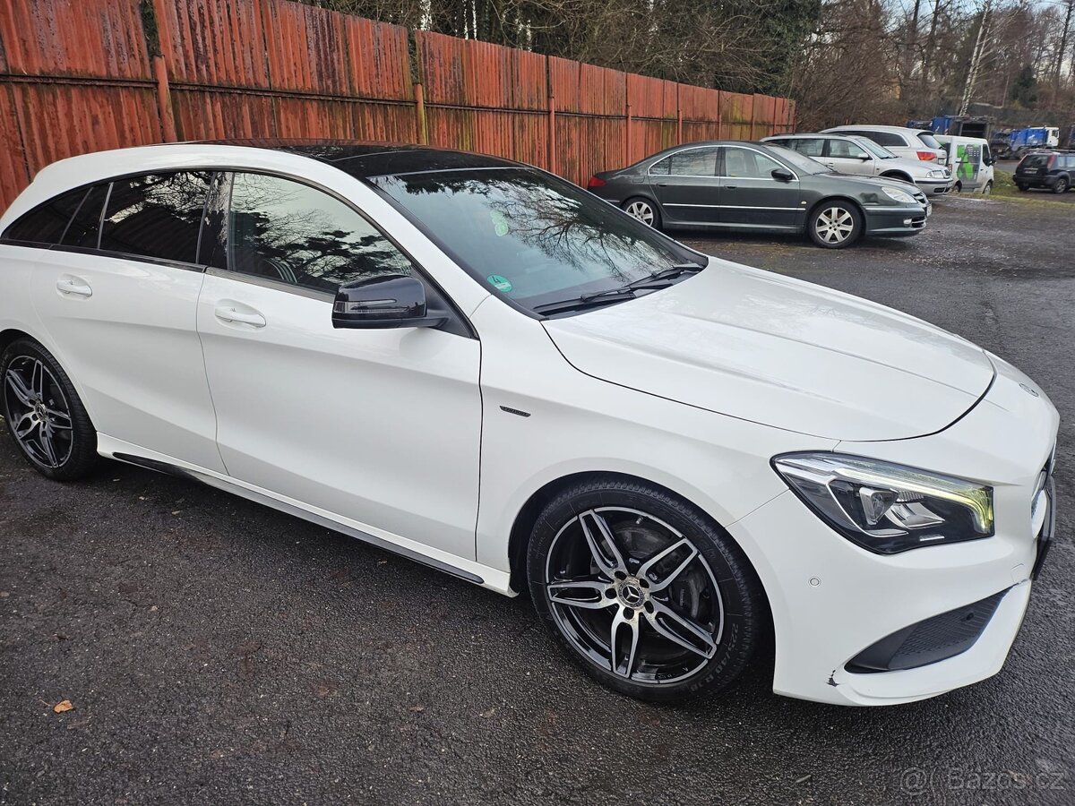 Mercedes Benz CLA 1.6 Automat Panó AMG line - 4