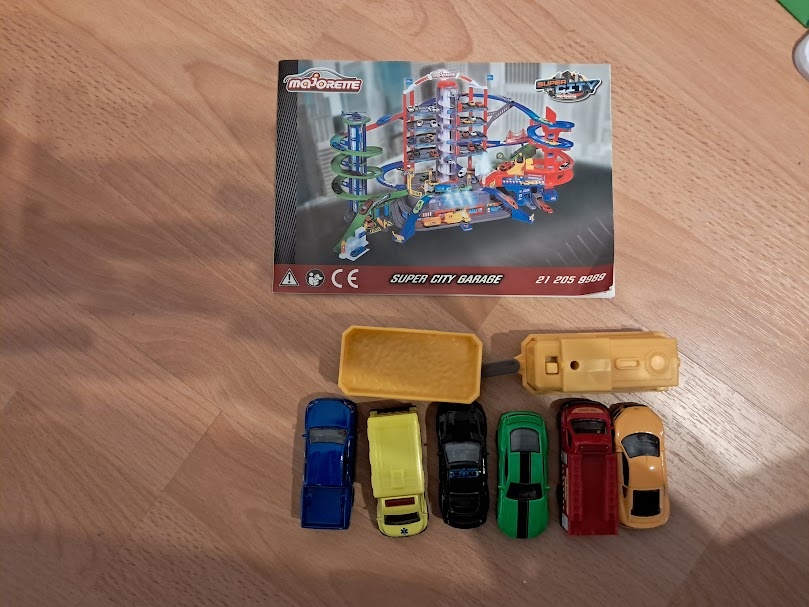 Majorette velká garáž - 4