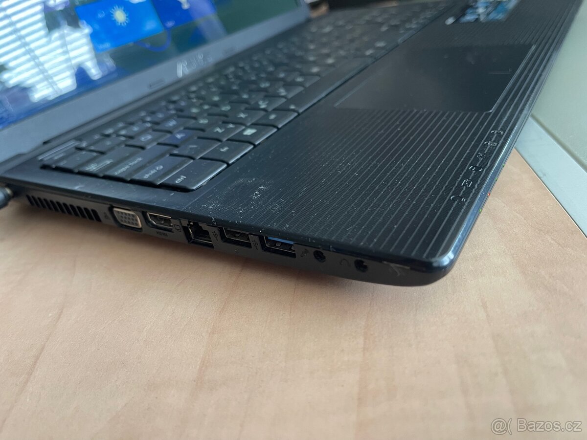Asus X55A - 4