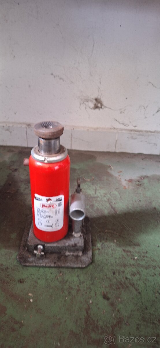 Hydraulické zvedaky - 4