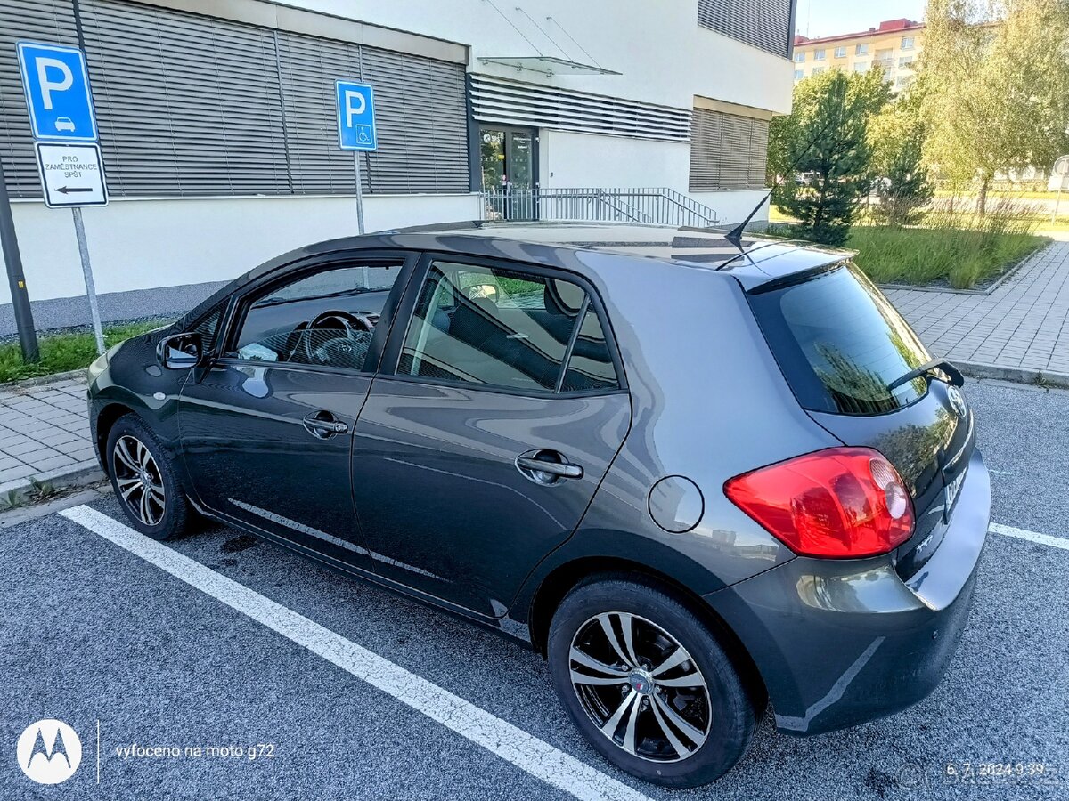 Toyota Auris 1.6 16V - 4