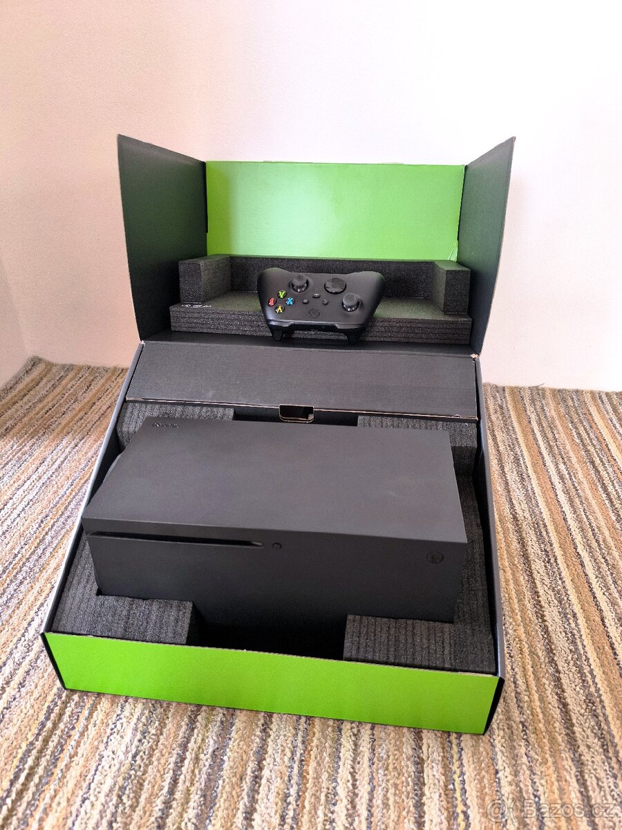 Xbox Series X - 4