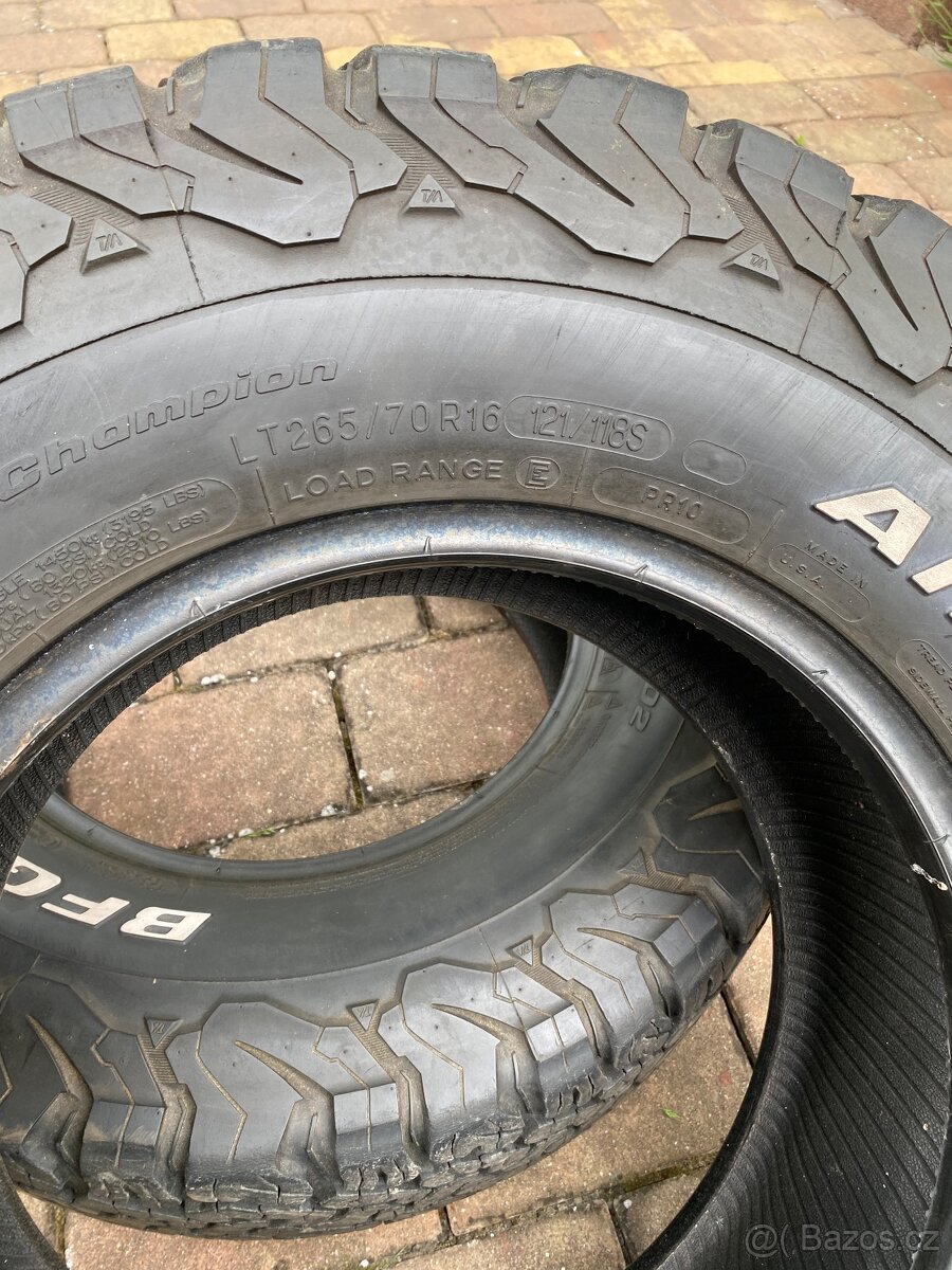 BF Goodrich All Terrain 265/70 R16 - 4