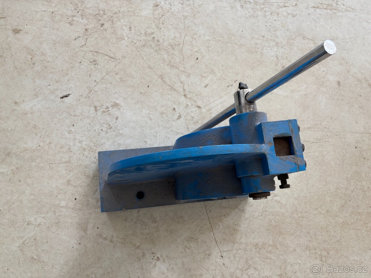 Mechanický ruční lis 2000 kg - 4