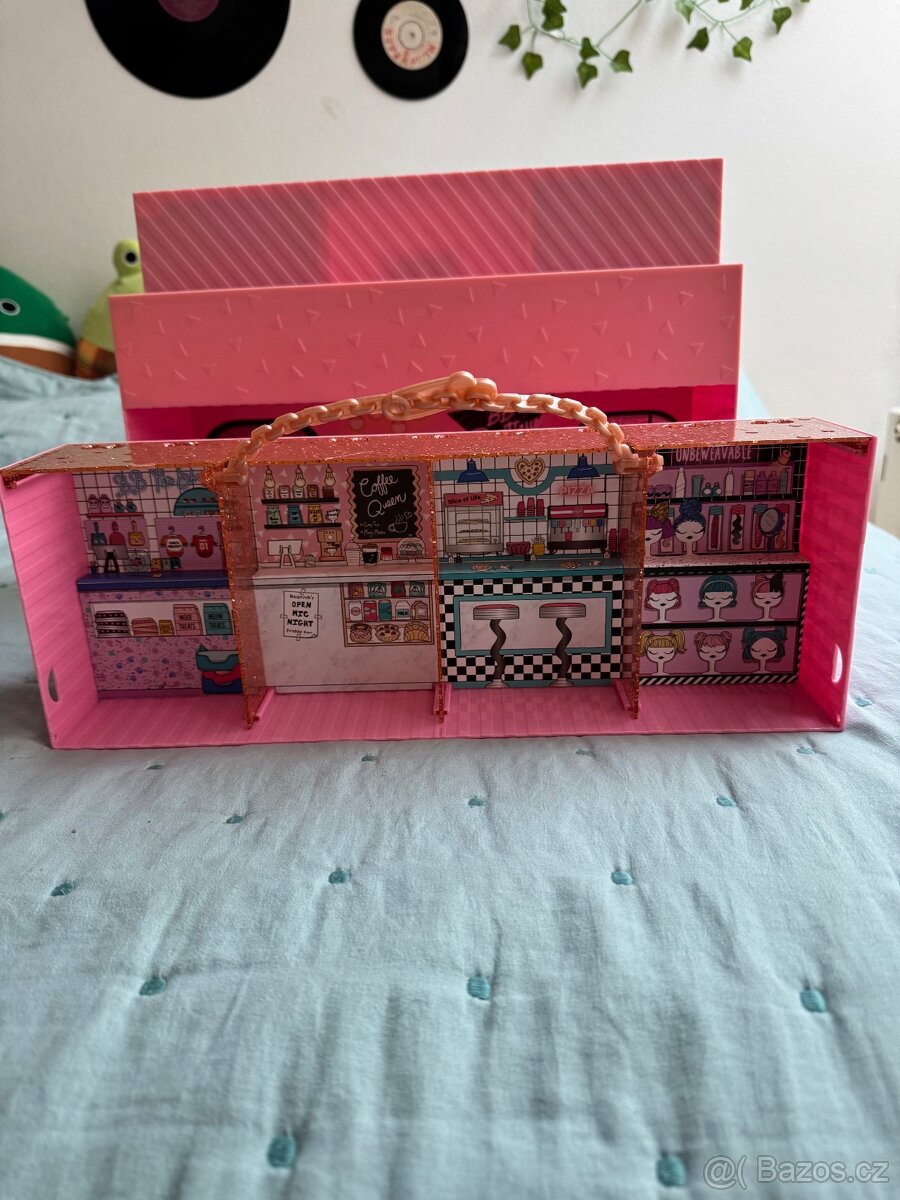 LOL Surprise polička a domeček na hraní - 4