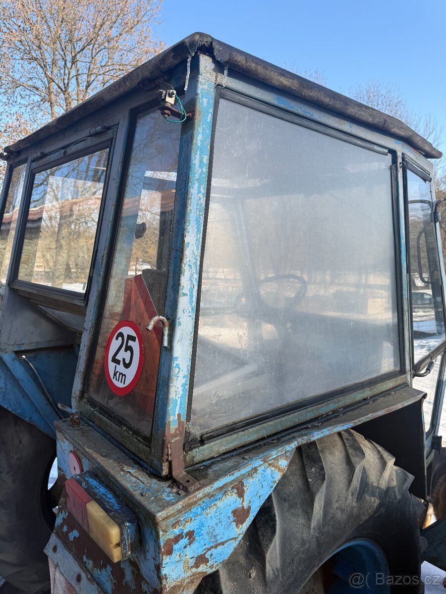 Prodám kabinu ze zetoru 6711 - 4