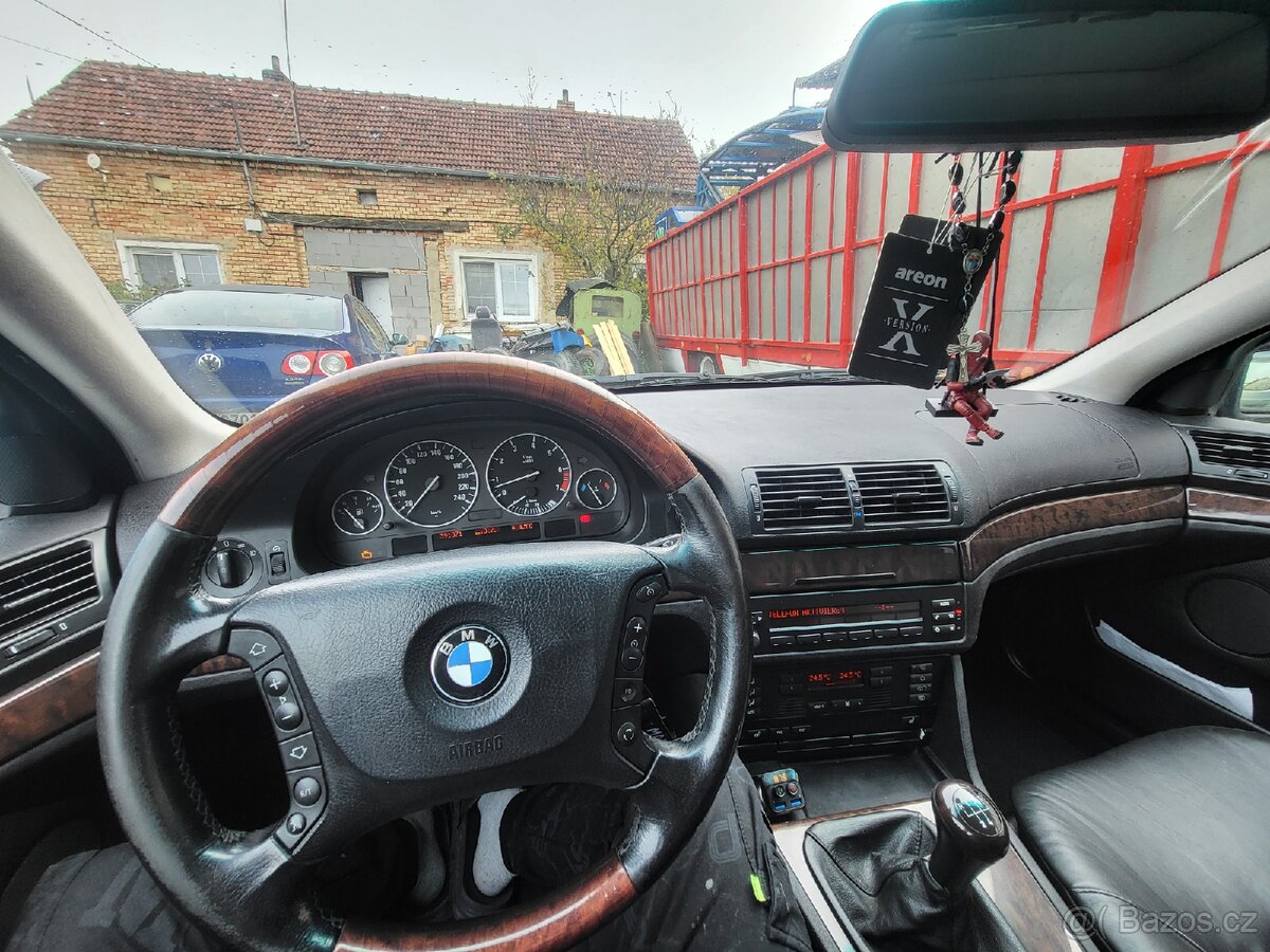 Prodam/vymenim bmw e39 benzín - 4