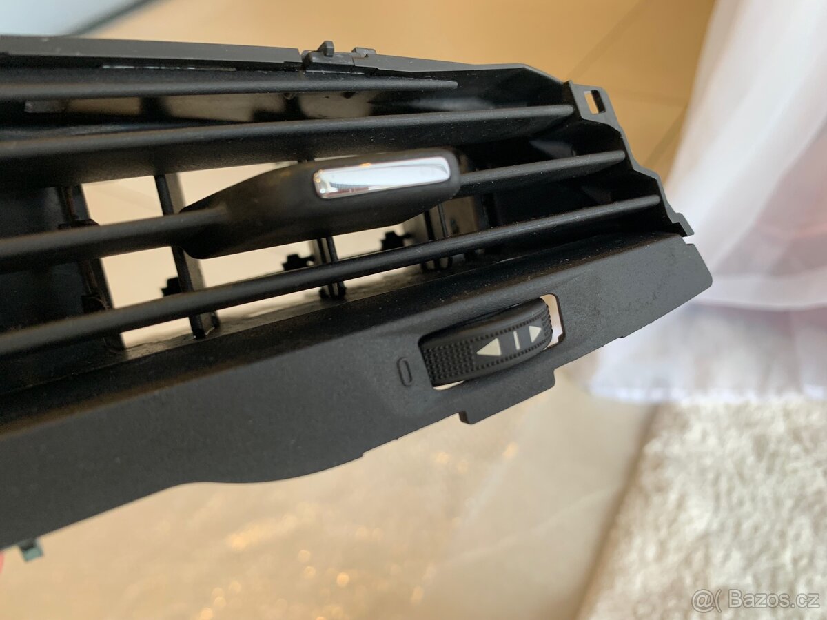 Pravý výdech topení pro Opel Corsa E 2014-2019 - 4