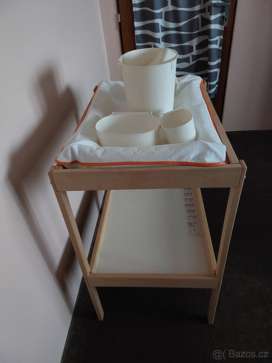Přebalovací pult - 4
