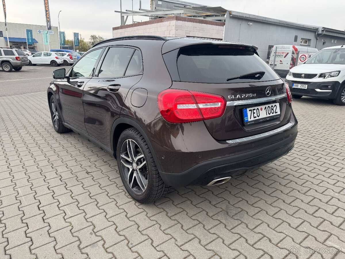 Mercedes-Benz GLA 220d (2015) – bez AdBlue, panorama, Night - 4
