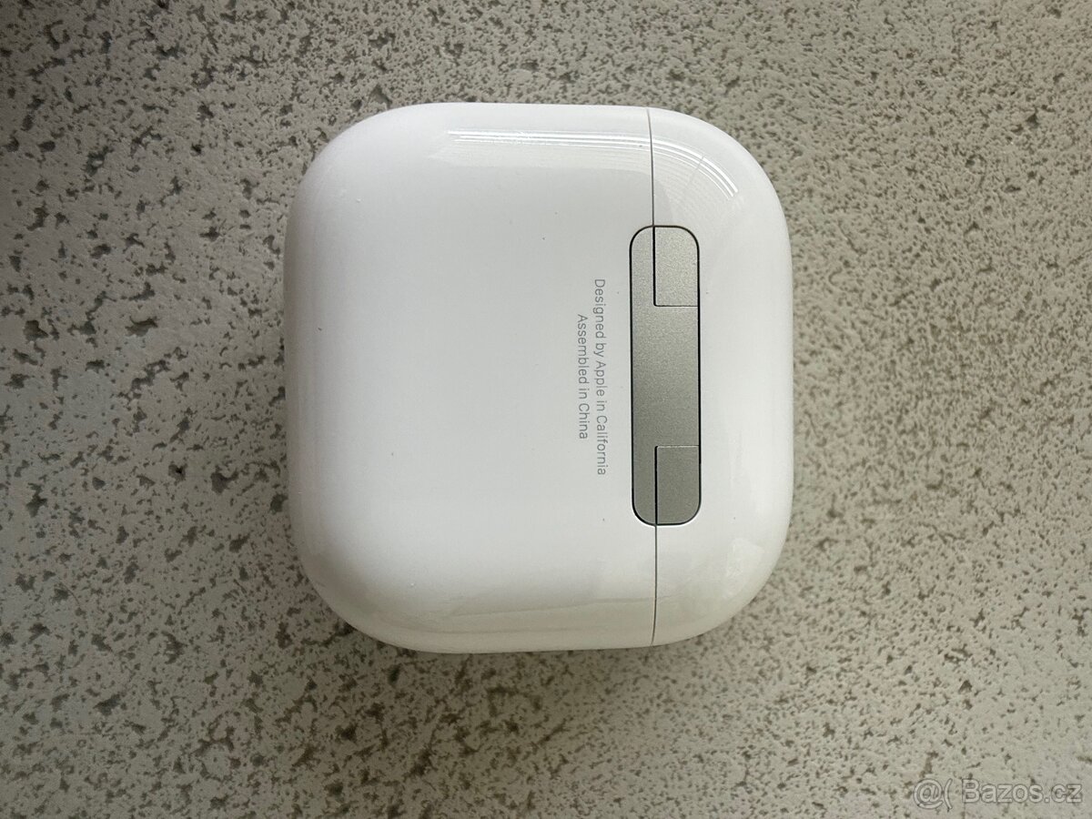 AirPods 4 (2024) - 4